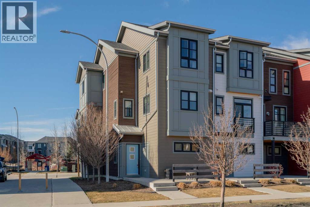 MLS® listing #29593004 for sale located at 960 Walden Drive SE