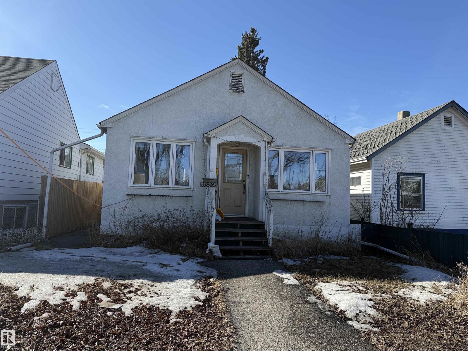 MLS® listing #29593064 for sale located at 10839 73 AV NW