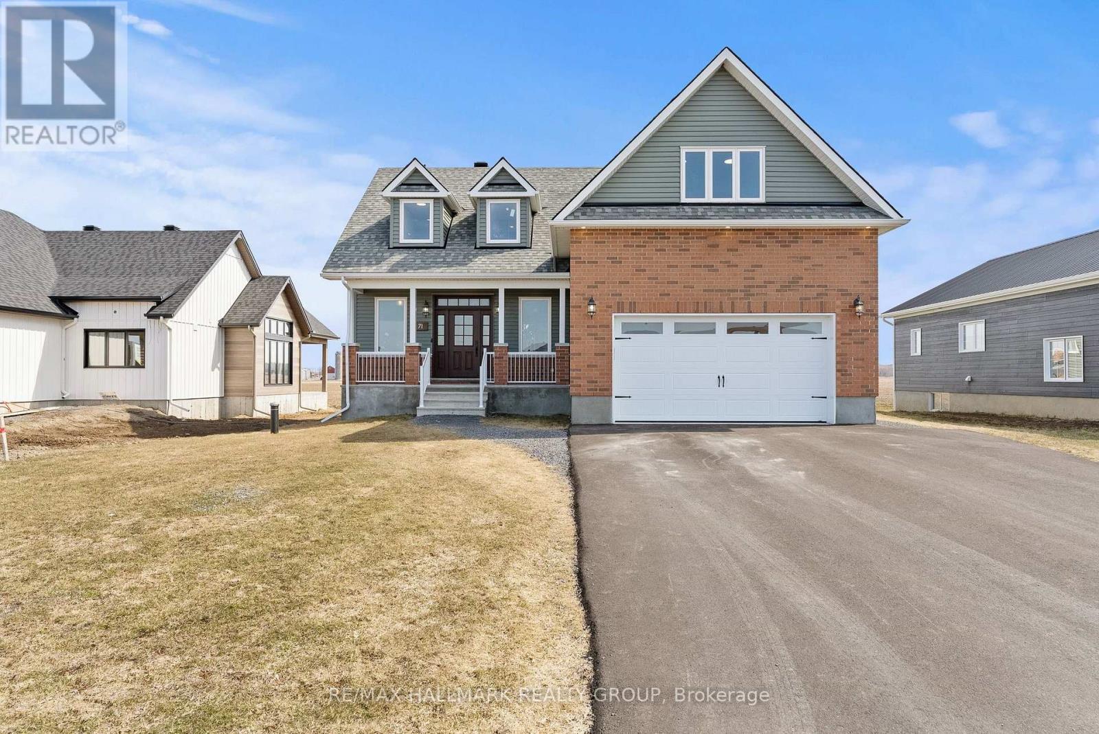 MLS® listing #29593847 for sale located at 71 CAYER STREET