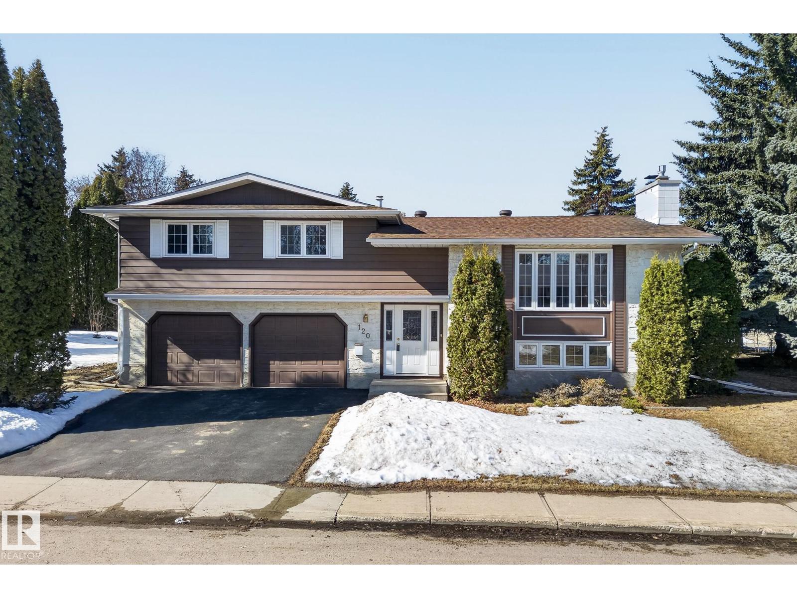 MLS® listing #29593903 for sale located at 120 GARLAND CR