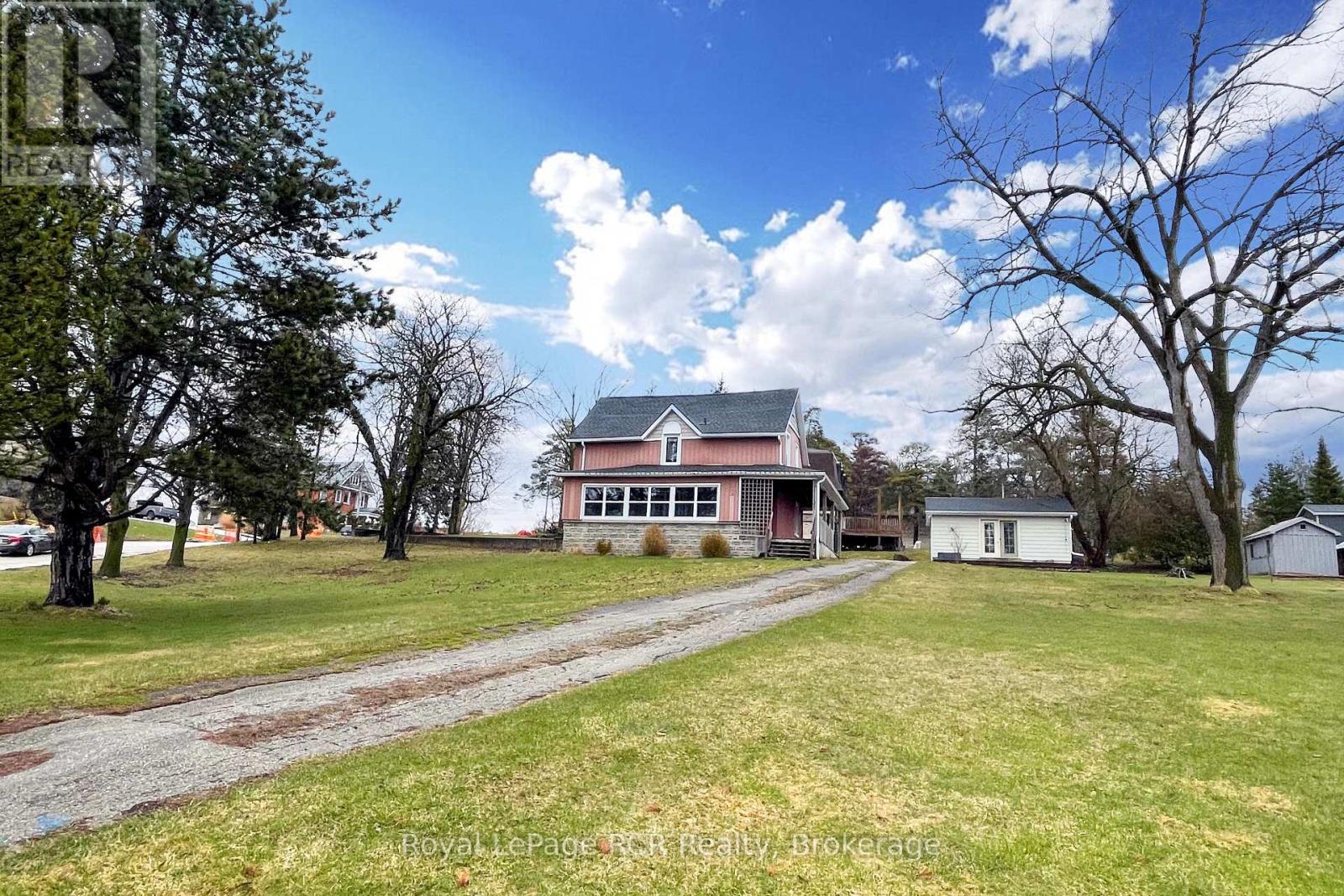 MLS® listing #29593919 for sale located at 10 WALKER STREET