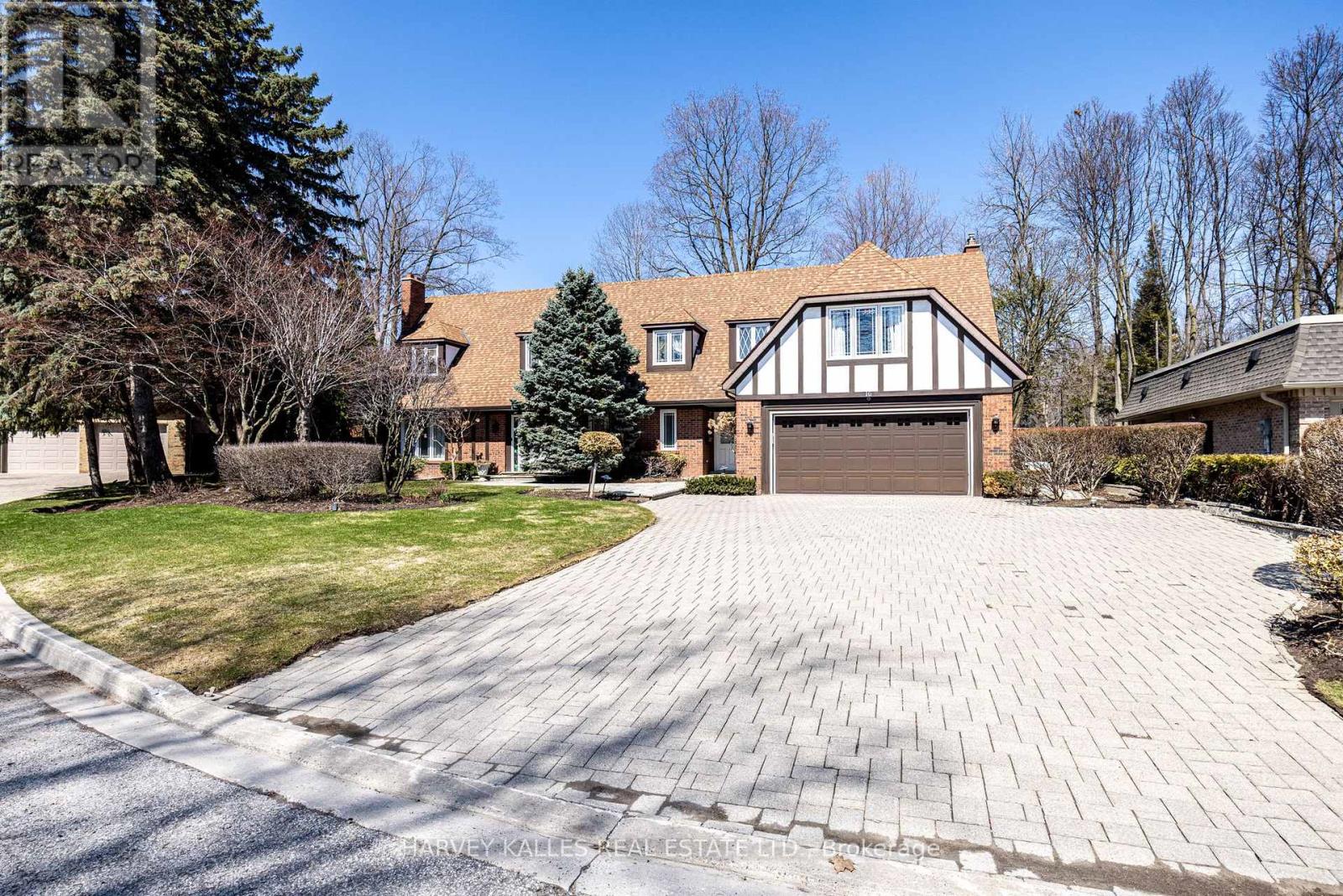 MLS® listing #29594289 for sale located at 10 WHITELAW COURT