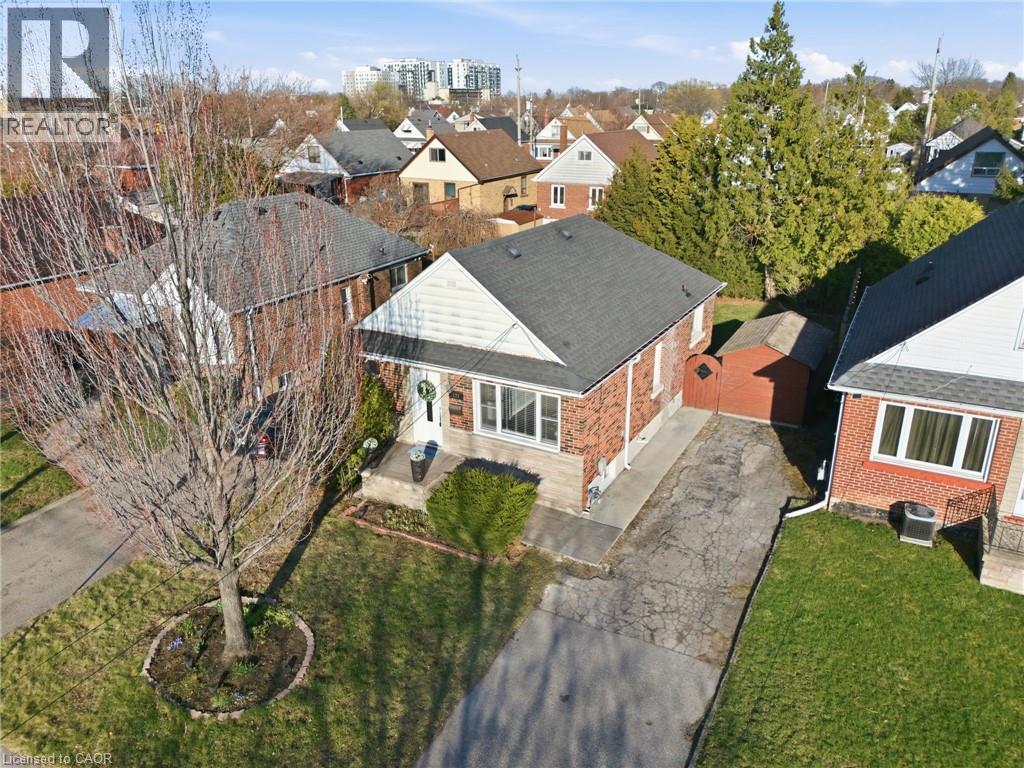 MLS® listing #29594335 for sale located at 171 GLENCAIRN Avenue