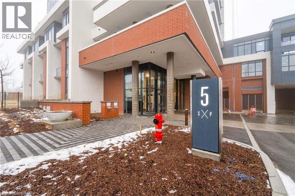 MLS® listing #29597243 for sale located at 5 WELLINGTON SOUTH Street Unit# 13