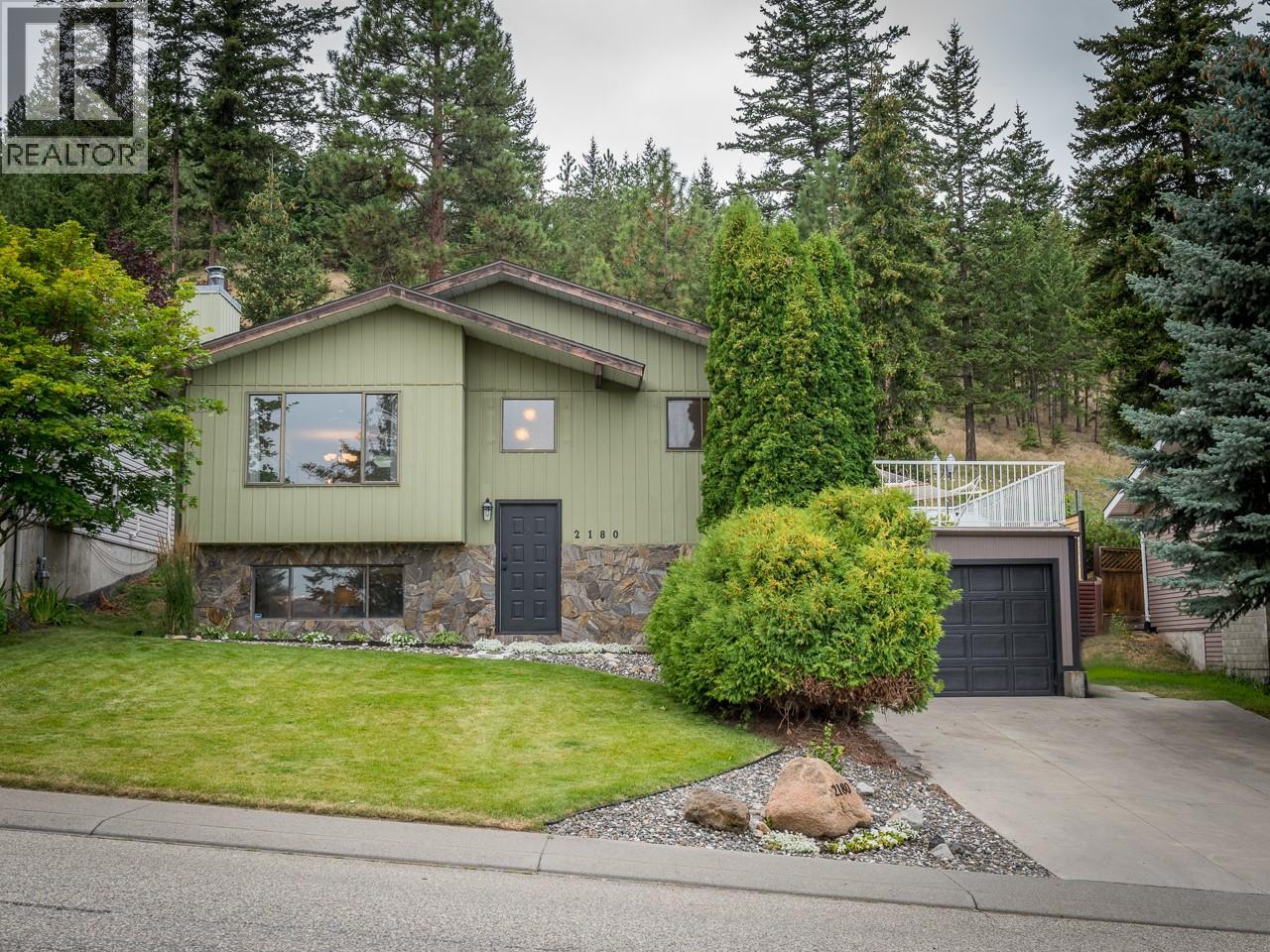 MLS® listing #29598532 for sale located at 2180 SIFTON Avenue