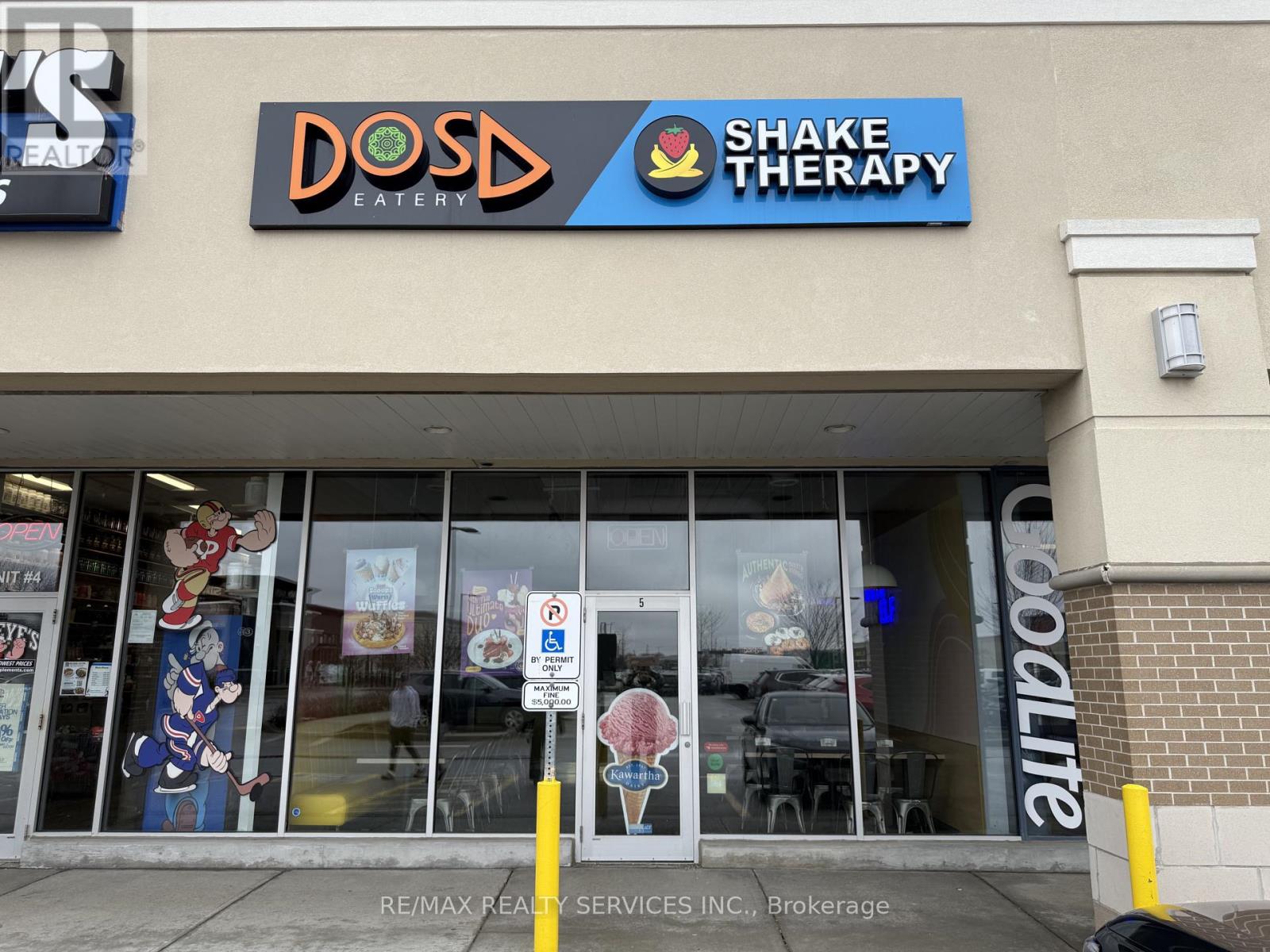 MLS® listing #29600349 for sale located at 5 - 589 FAIRWAY ROAD S