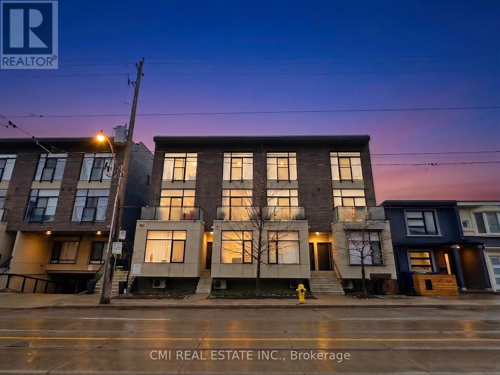 MLS® listing #29600497 for sale located at 14 - 1321 GERRARD STREET E