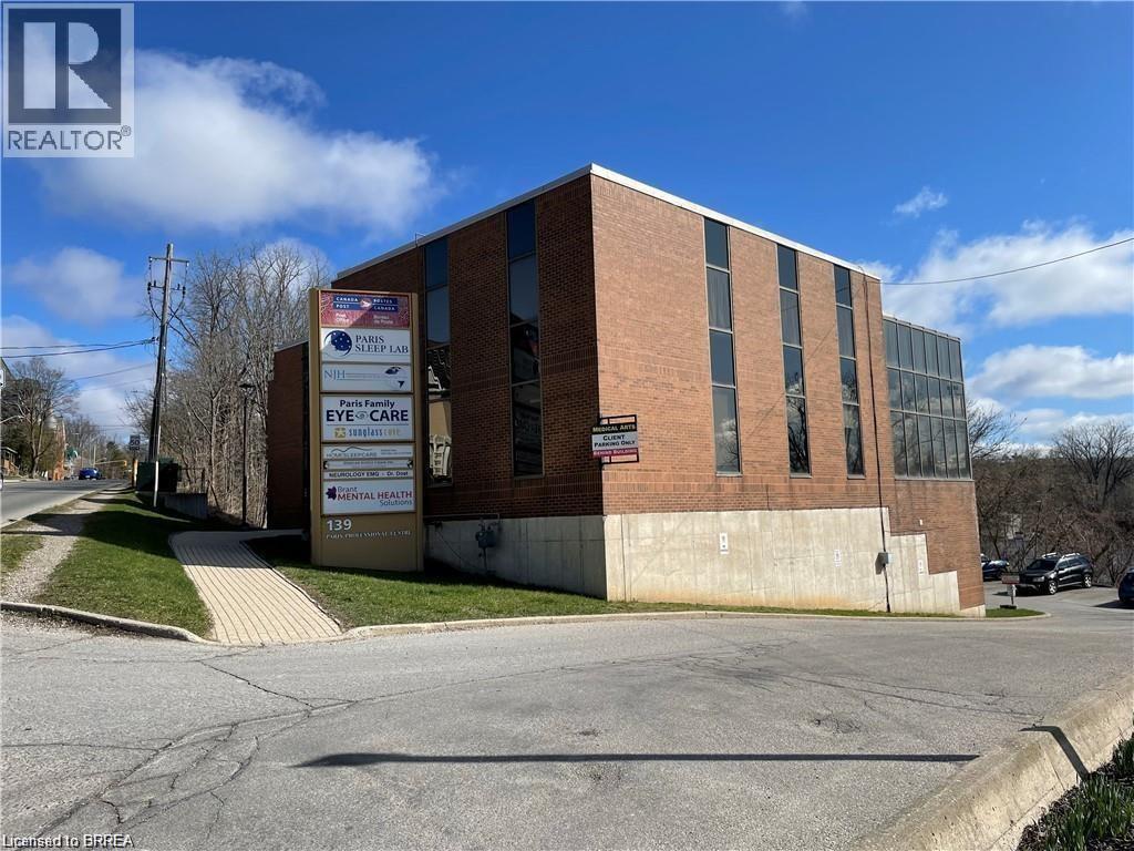 MLS® listing #29600581 for sale located at 139 GRAND RIVER Street N Unit# 102