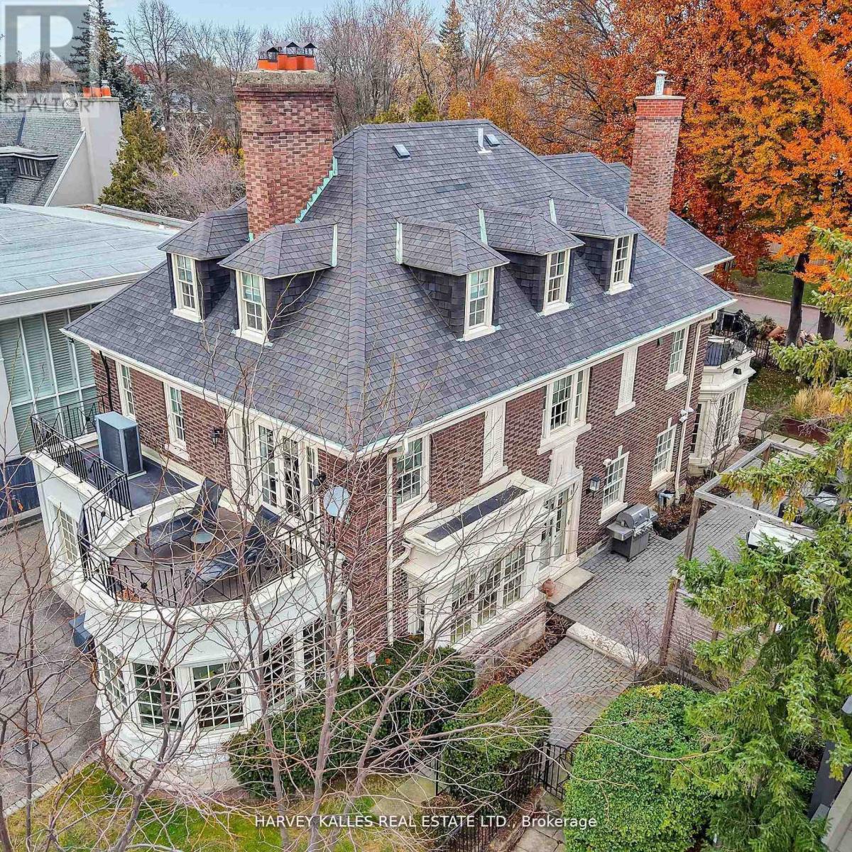 MLS® listing #29602102 for sale located at 444 RUSSELL HILL ROAD