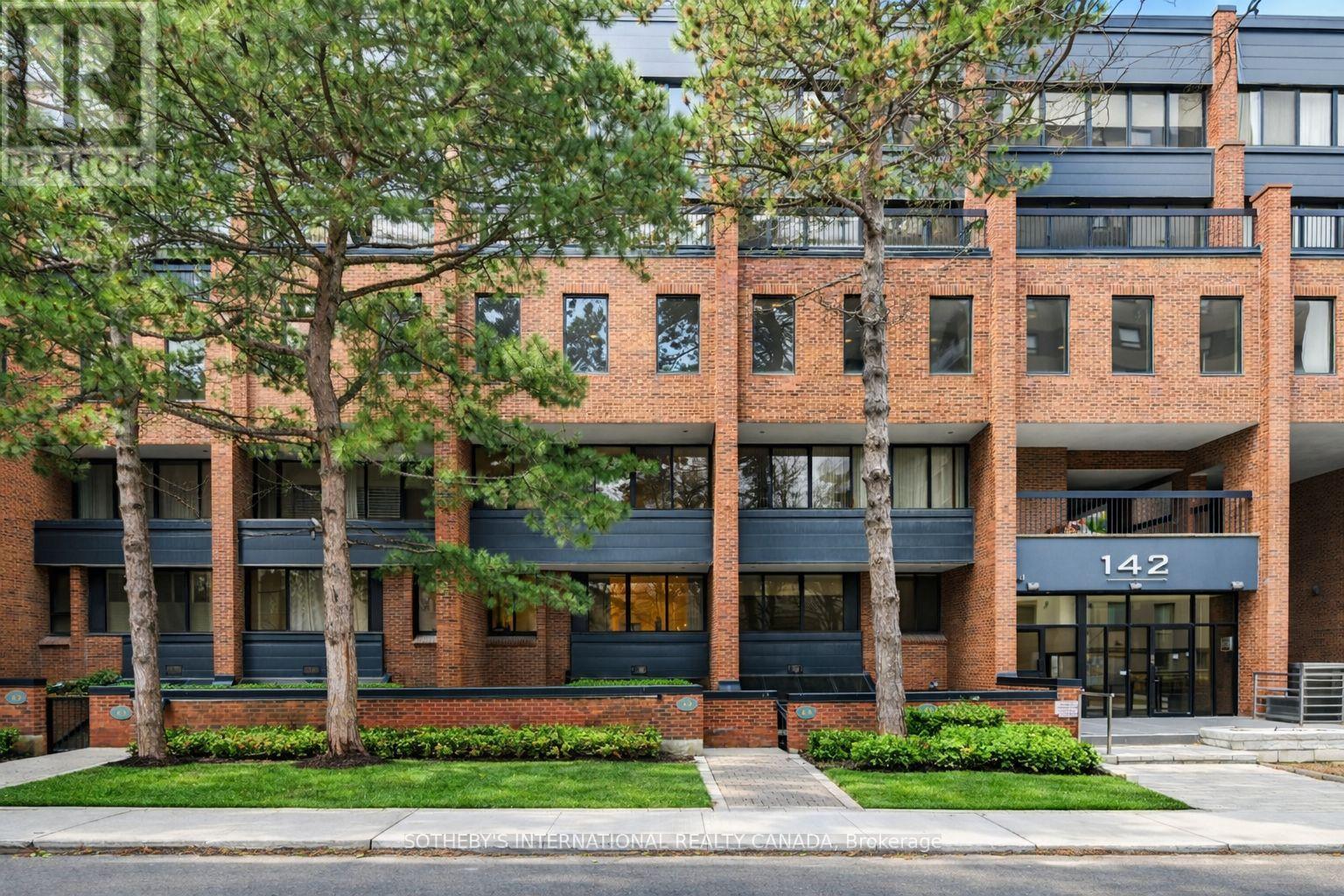 MLS® listing #29603835 for sale located at A4 - 142 PEARS AVENUE