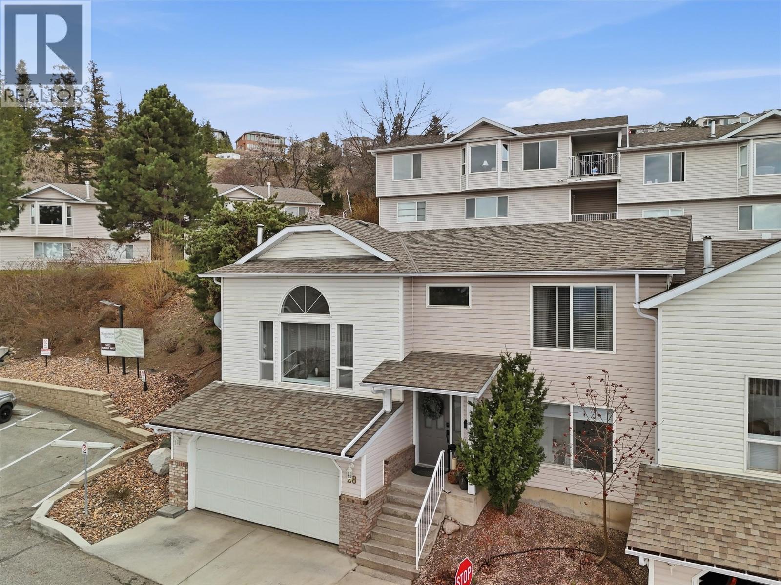 MLS® listing #29604669 for sale located at 2022 Pacific Way Unit# 28