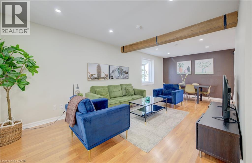 MLS® listing #29606469 for sale located at 350 VICTORIA Street S