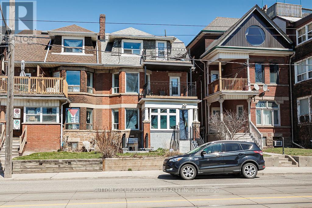MLS® listing #29606642 for sale located at 1546 KING STREET W