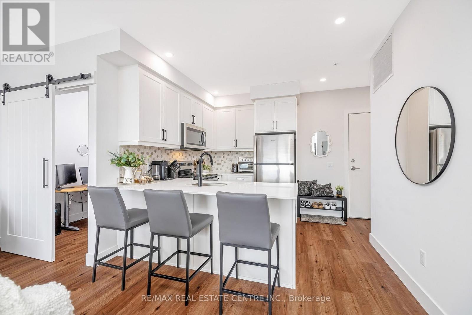 MLS® listing #29612464 for sale located at 1000 LACKNER PLACE