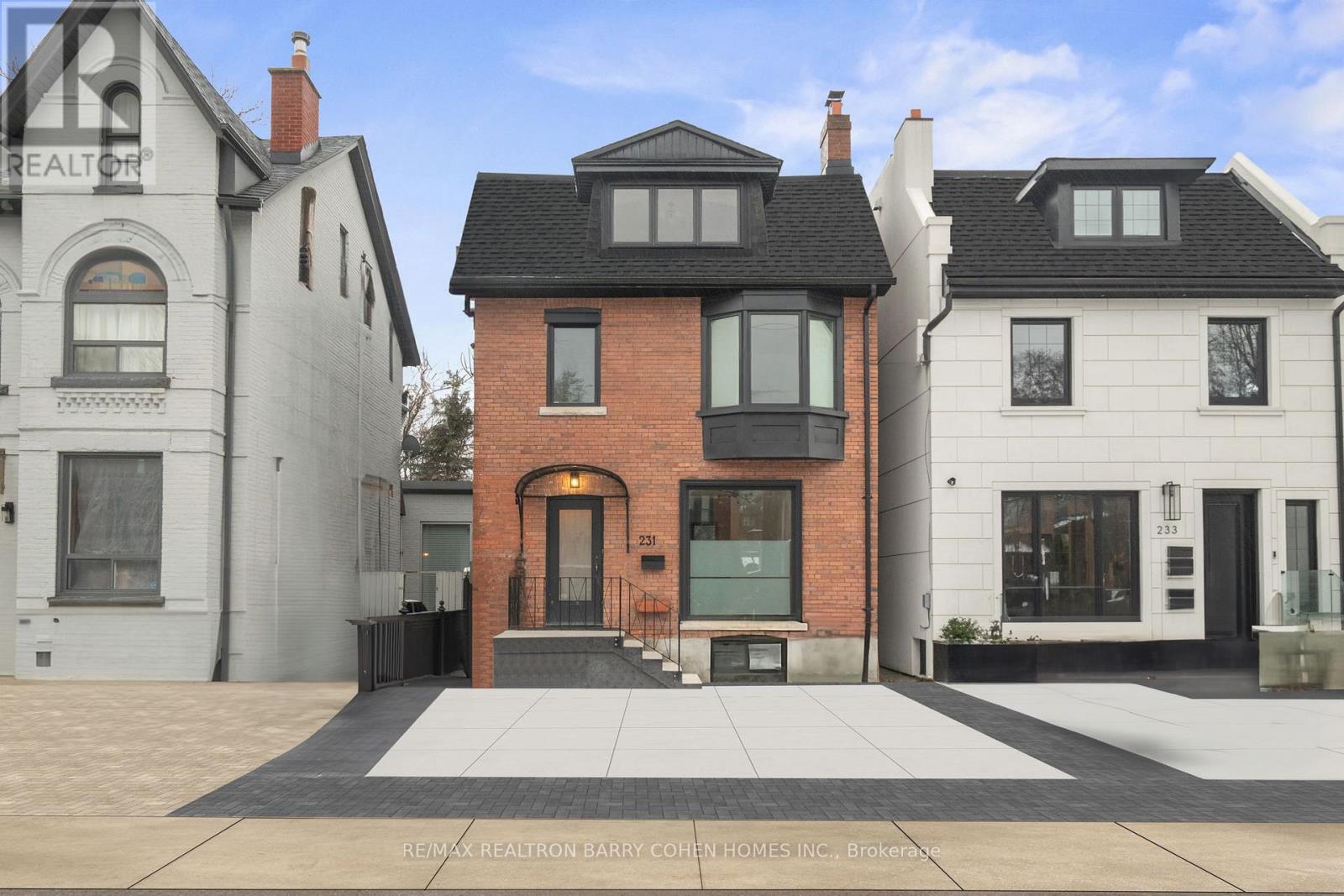 MLS® listing #29612902 for sale located at 231 MACPHERSON AVENUE