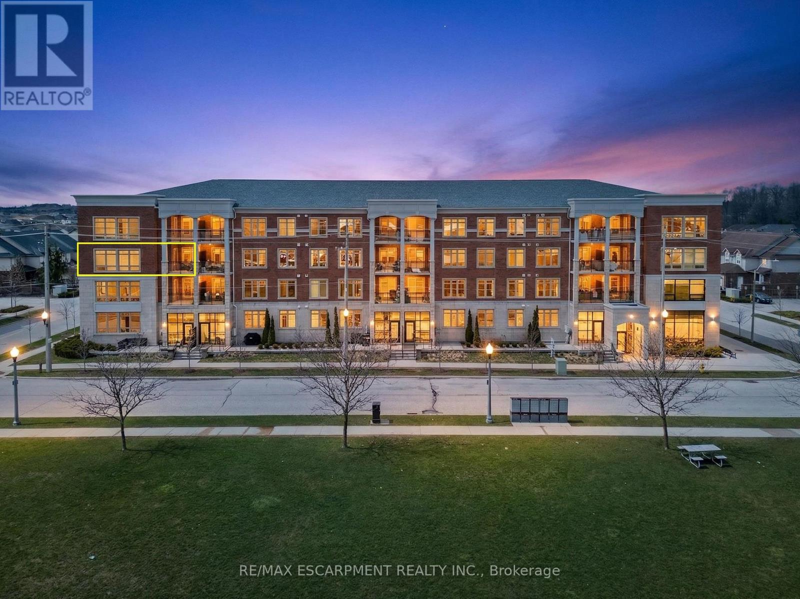 MLS® listing #29613019 for sale located at 202 - 175 COMMONWEALTH STREET