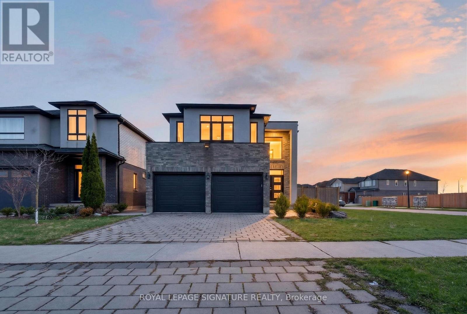 MLS® listing #29613022 for sale located at 2147 WATEROAK DRIVE