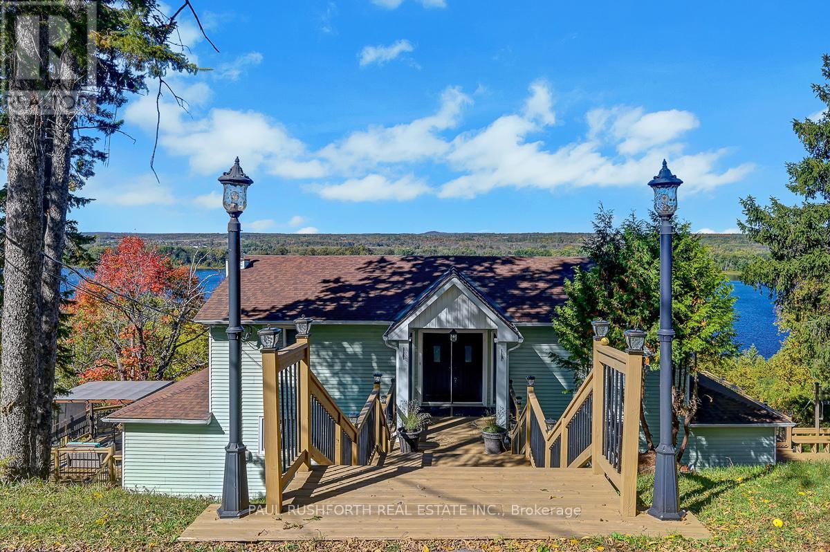 MLS® listing #29613584 for sale located at 1565 LILAC LANE