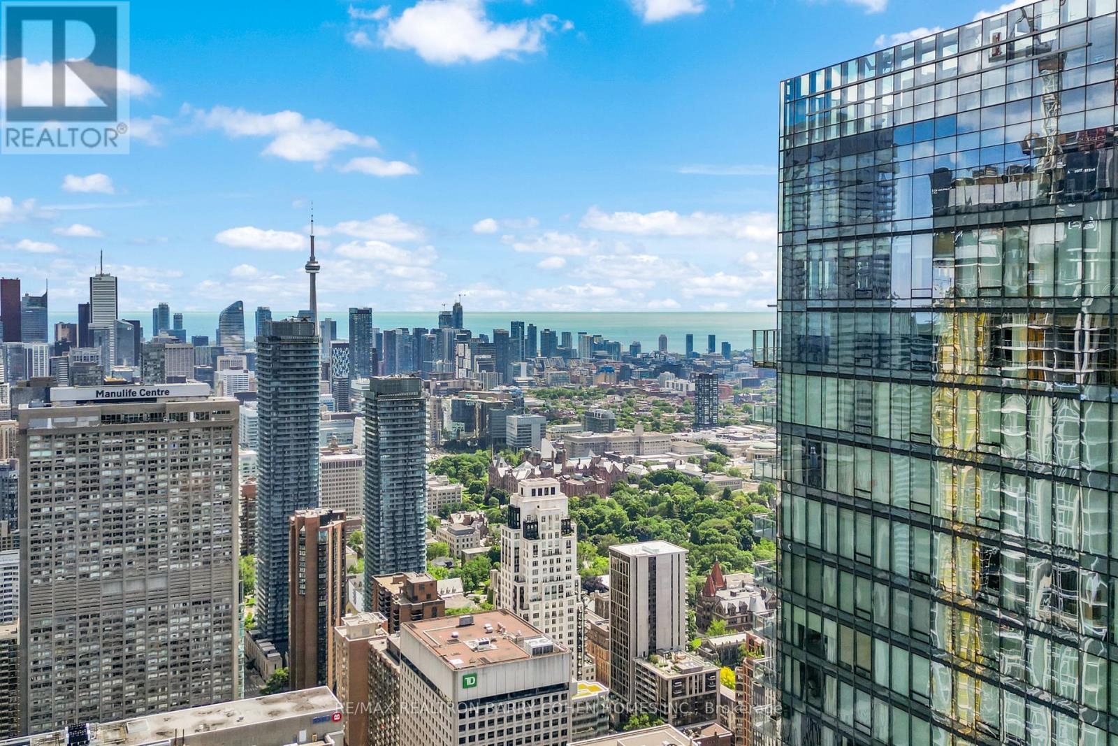 MLS® listing #29616160 for sale located at 5201 - 50 YORKVILLE AVENUE