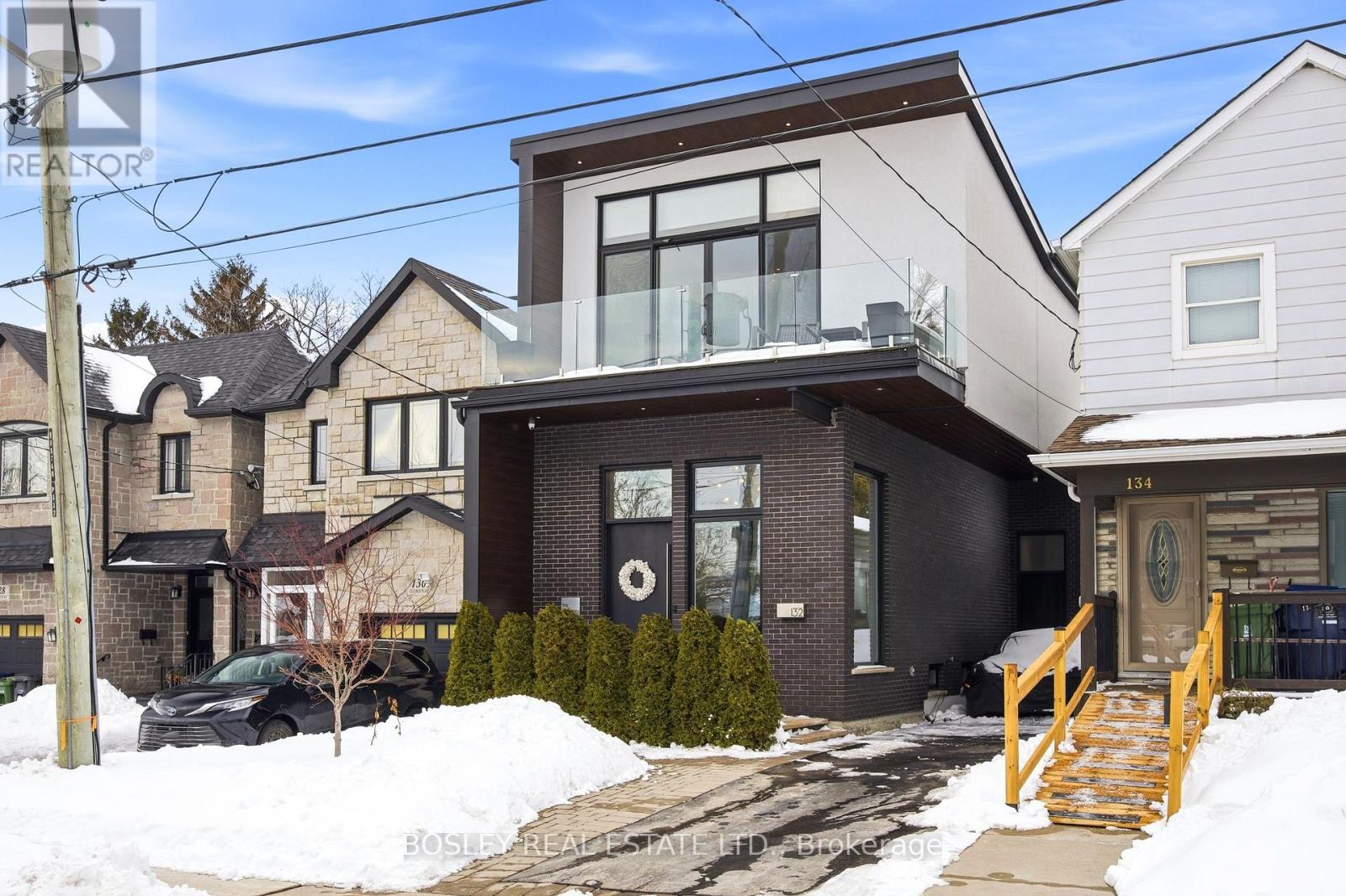MLS® listing #29616189 for sale located at 132 AYLESWORTH AVENUE