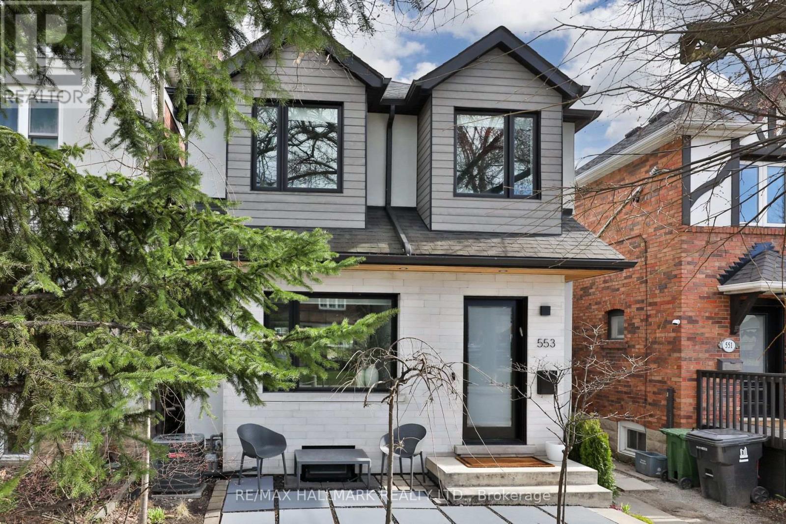 MLS® listing #29616417 for sale located at 553 DAVISVILLE AVENUE