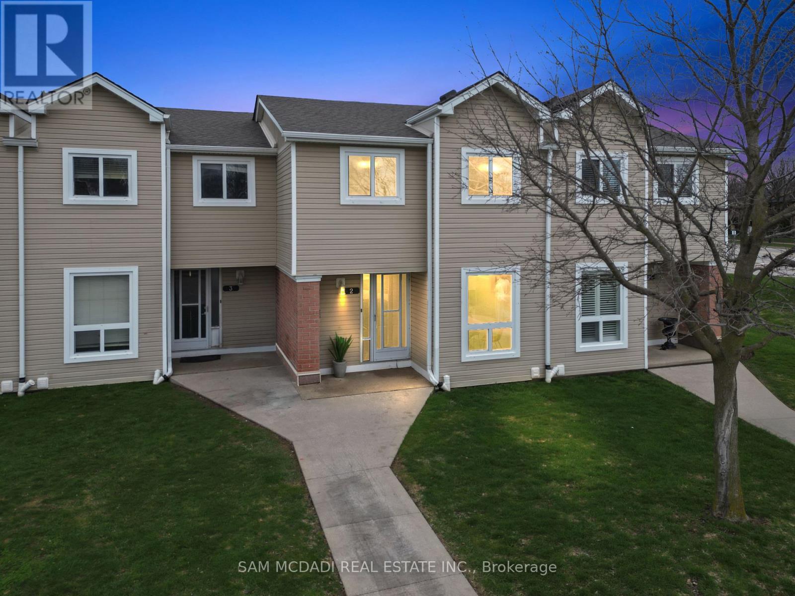 MLS® listing #29617634 for sale located at 2 - 160 RITTENHOUSE ROAD