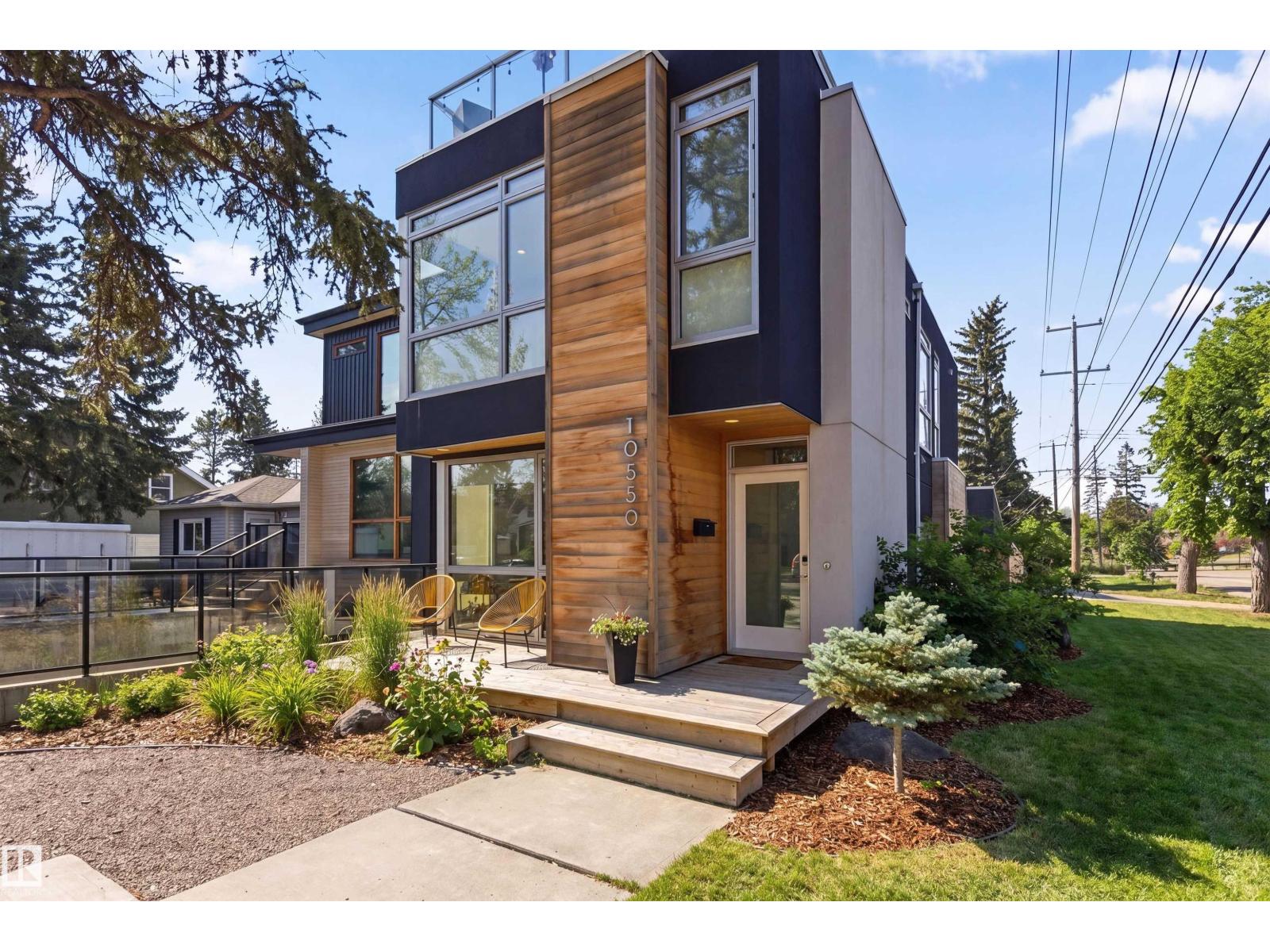 MLS® listing #29618481 for sale located at 10550 130 ST NW