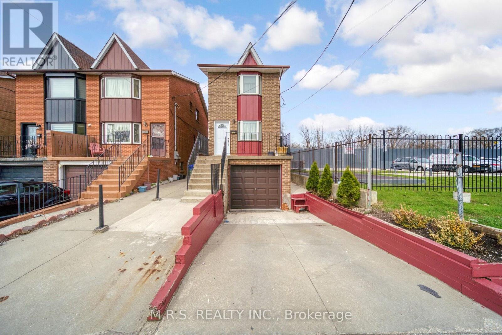 MLS® listing #29618558 for sale located at 29A SOUTH STATION STREET