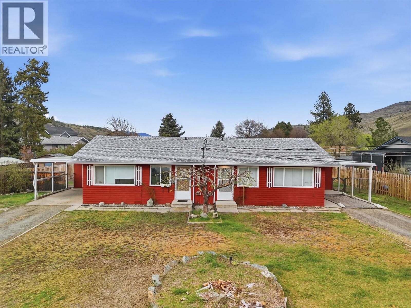 MLS® listing #29622021 for sale located at 666/668 Reemon Drive