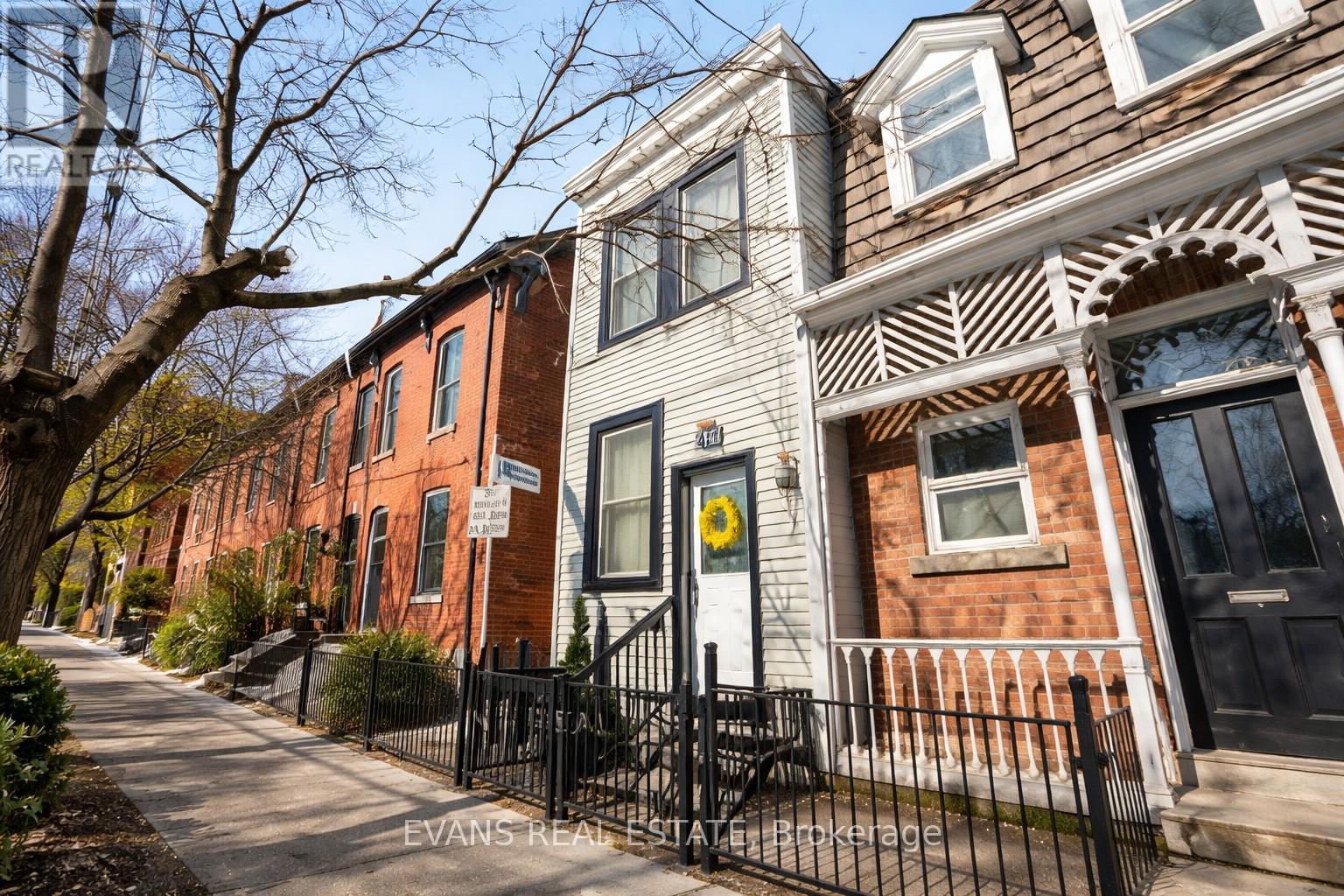 MLS® listing #29623383 for sale located at 448 GERRARD STREET E