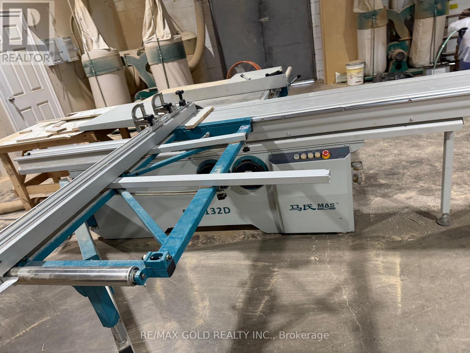 MLS® listing #29624373 for sale located at 15-16 - 1645 SISMET ROAD