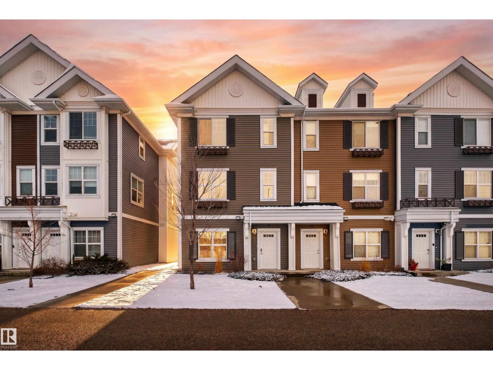 MLS® listing #29624501 for sale located at #39 2803 James Mowatt TR SW