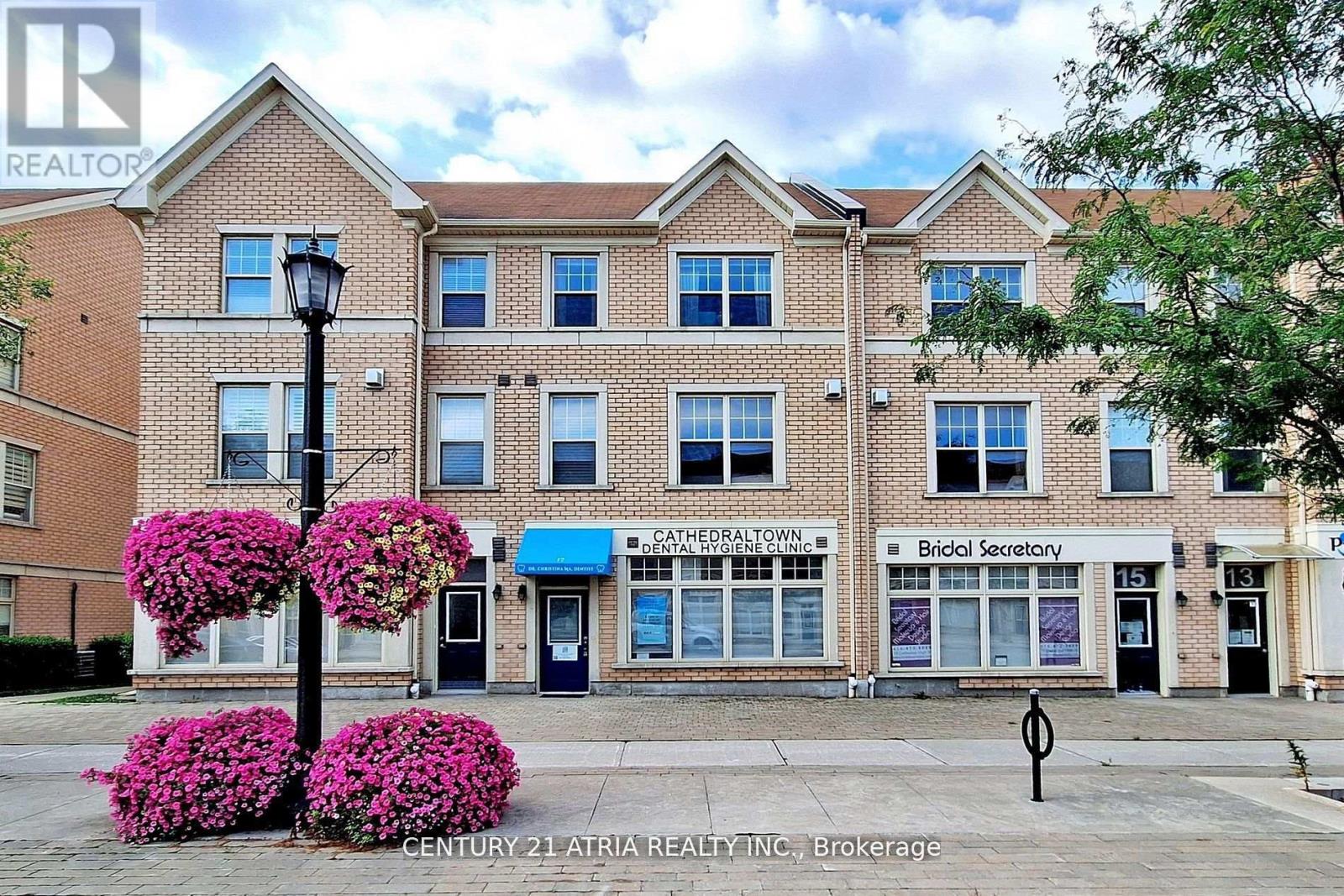 MLS® listing #29624777 for sale located at 17 CATHEDRAL HIGH STREET