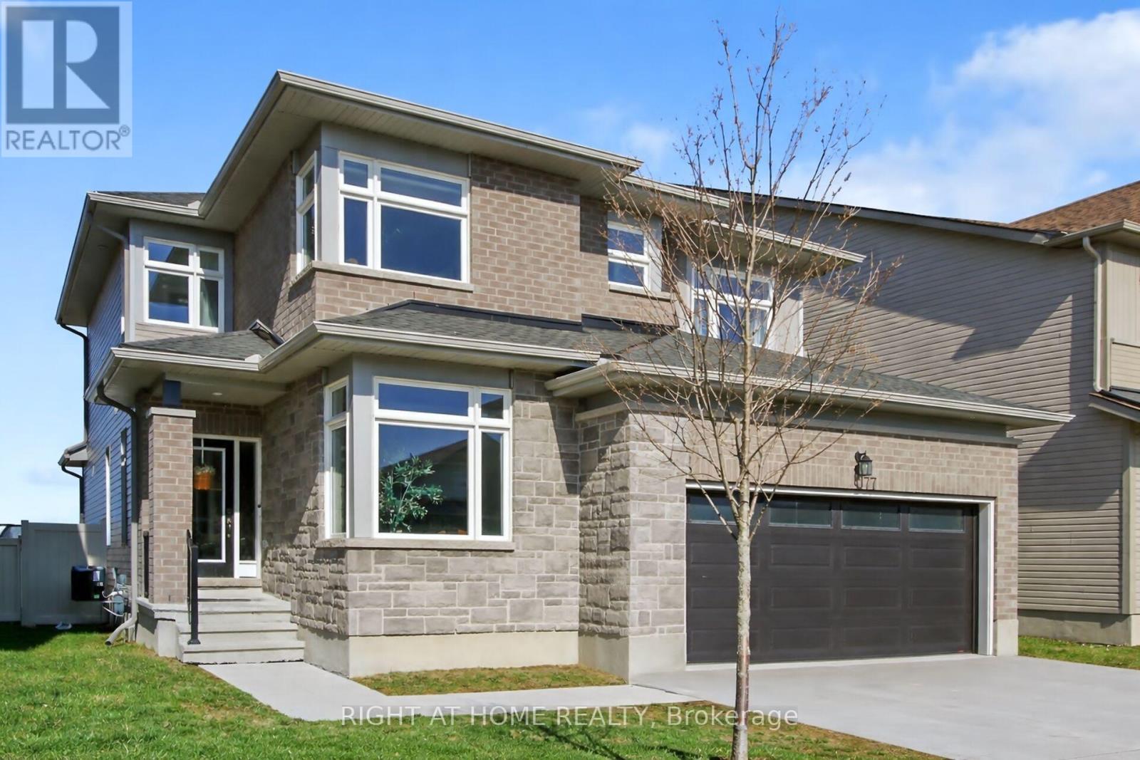 MLS® listing #29624808 for sale located at 77 DUNLOP ROAD