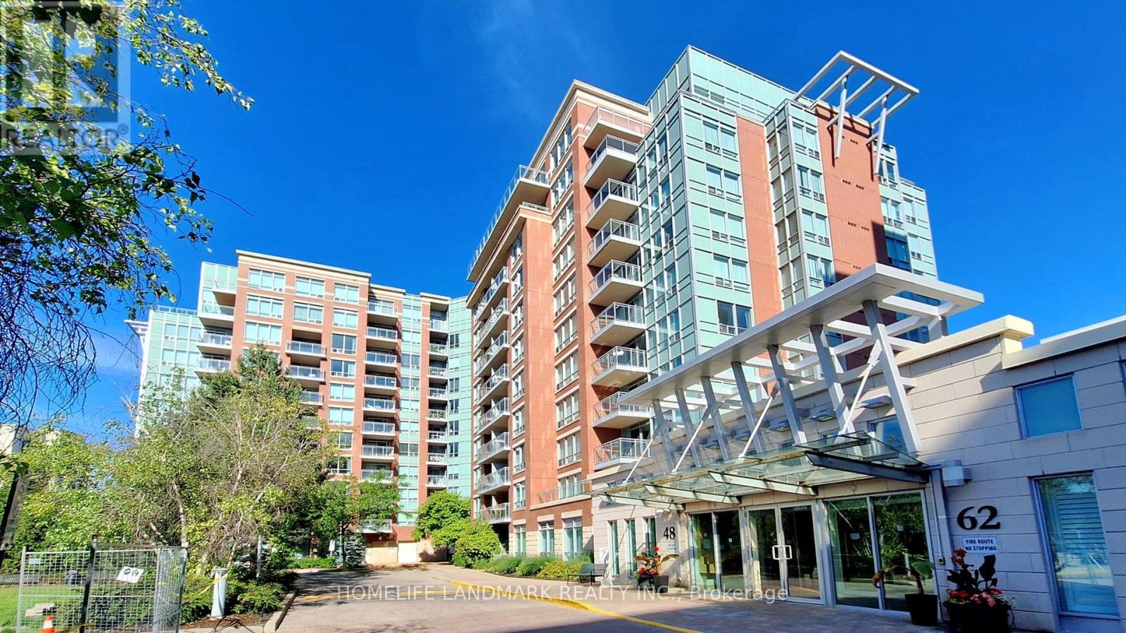 MLS® listing #29626041 for sale located at 912 - 48 SUNCREST BOULEVARD