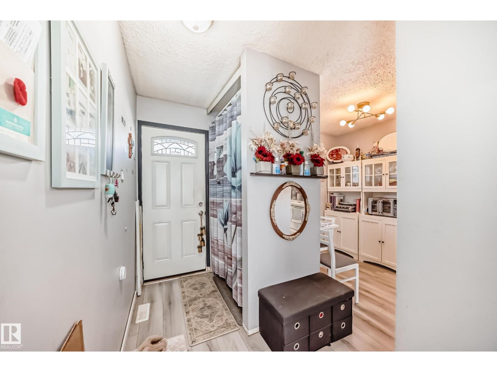 MLS® listing #29626138 for sale located at 582 ABBOTTSFIELD RD NW