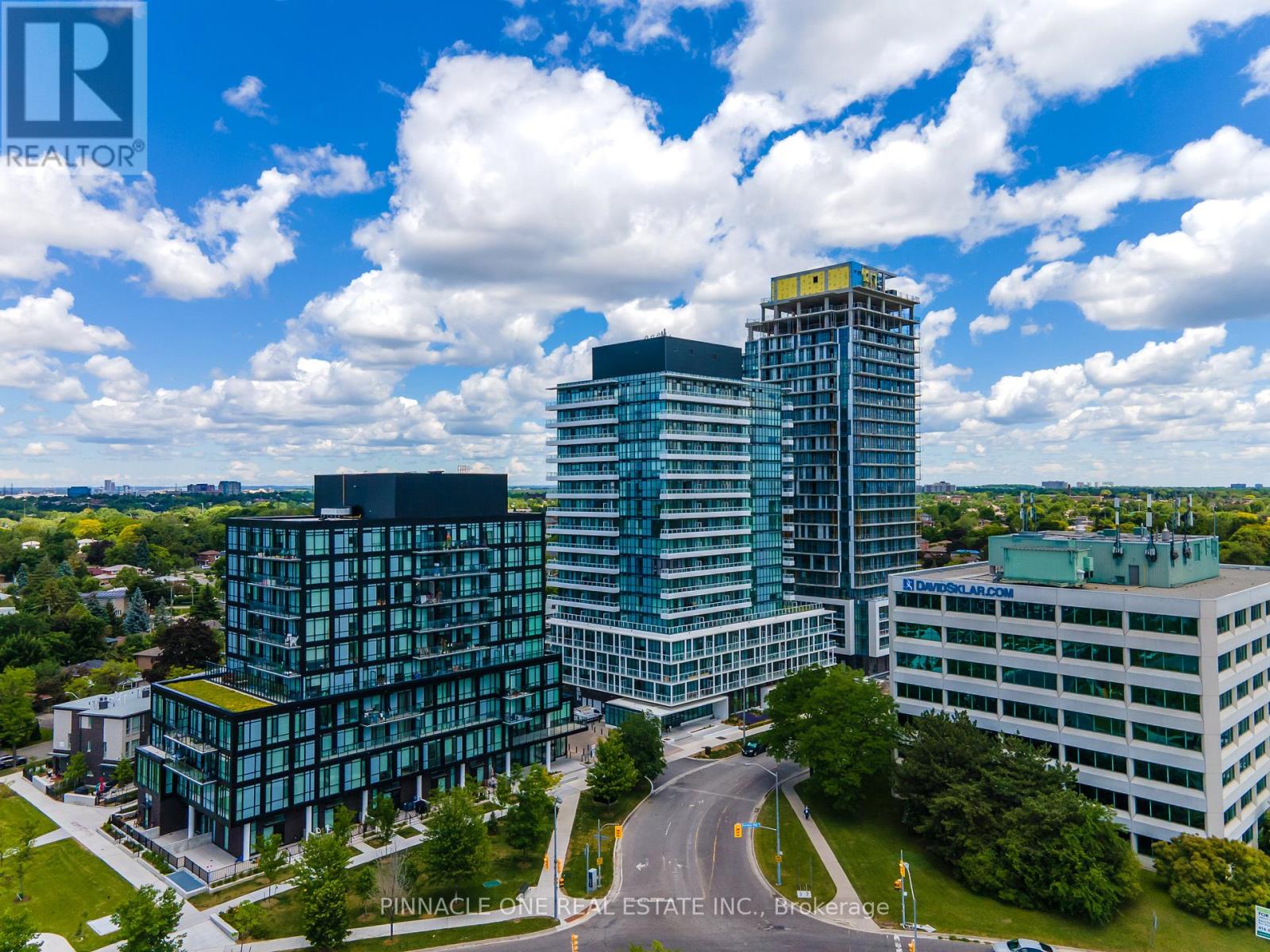 MLS® listing #29627061 for sale located at 1502 - 180 FAIRVIEW MALL DRIVE