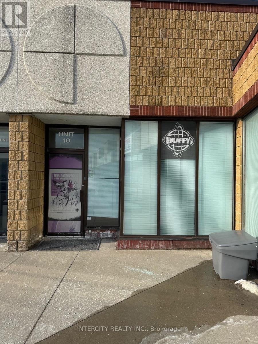 MLS® listing #29627698 for sale located at 10 - 1260 JOURNEY'S END CIRCLE