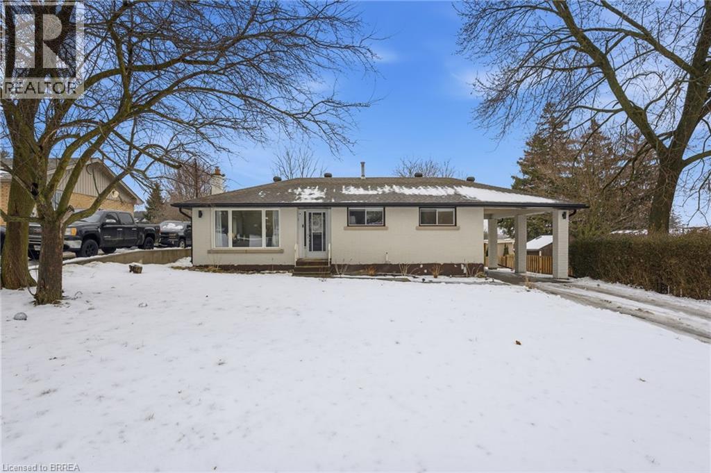 MLS® listing #29627744 for sale located at 4 LILLIAN Street