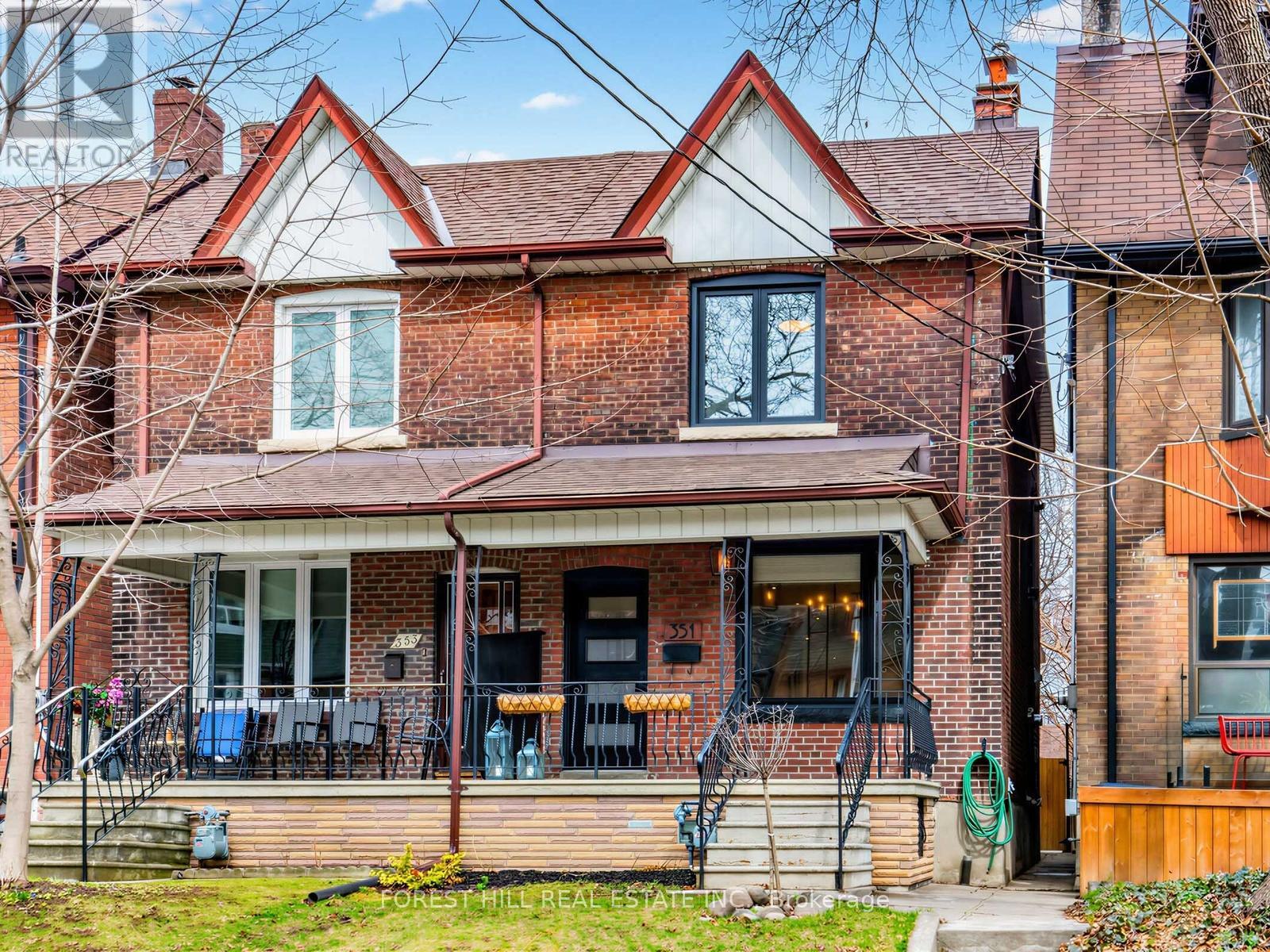 MLS® listing #29628362 for sale located at 351 MONTROSE AVENUE