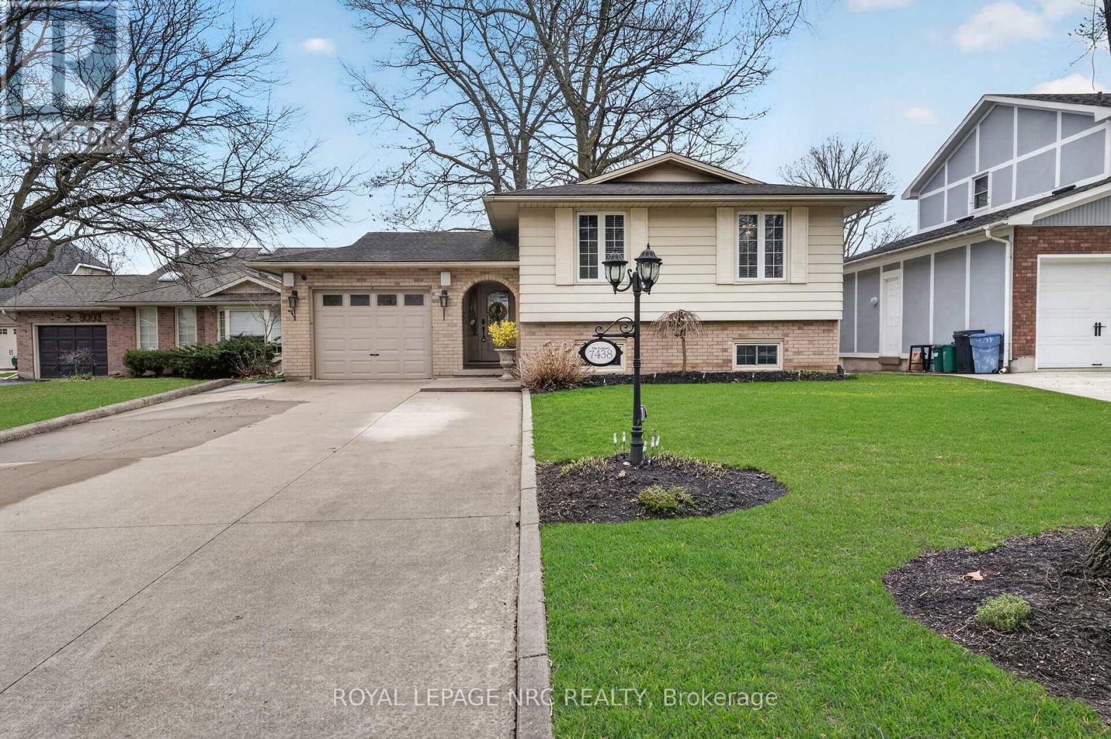 MLS® listing #29629386 for sale located at 7438 PETRULLO COURT