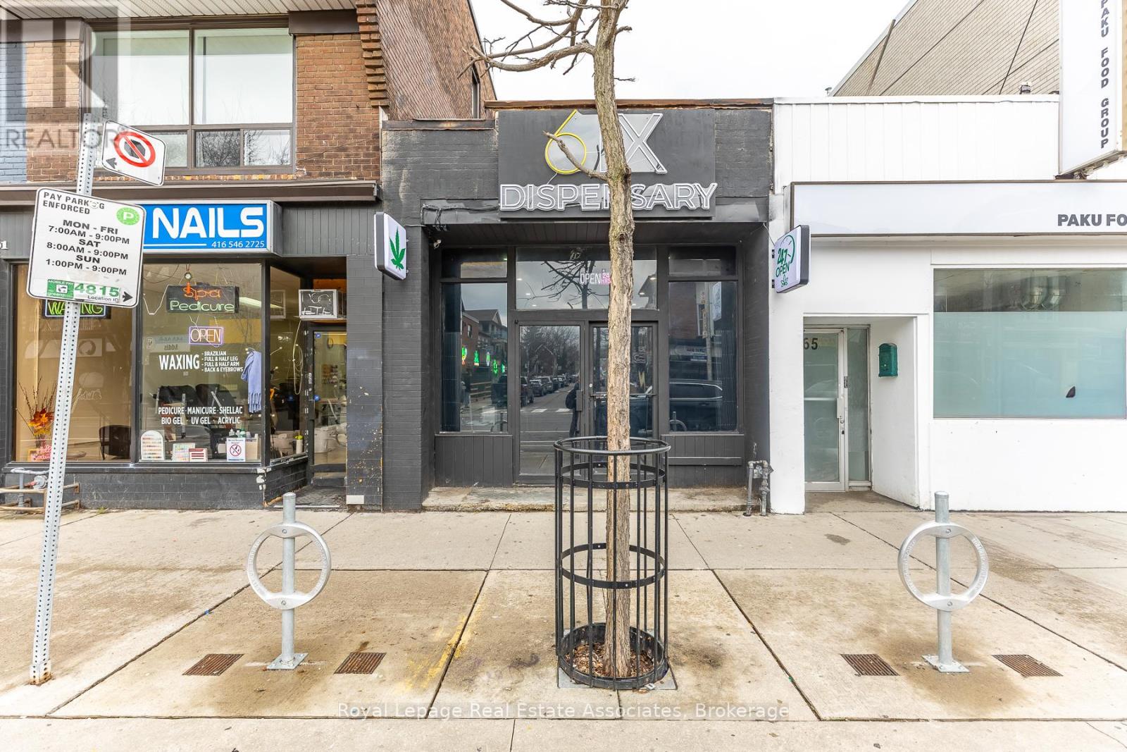 MLS® listing #29630551 for sale located at 863 BLOOR STREET W