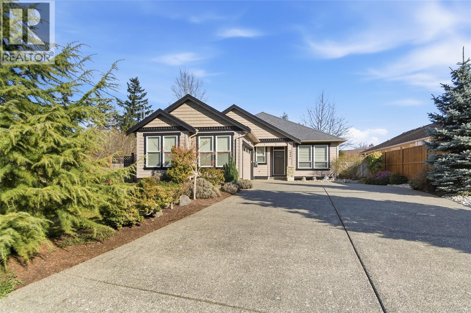 MLS® listing #29630850 for sale located at 844 Mulholland Dr