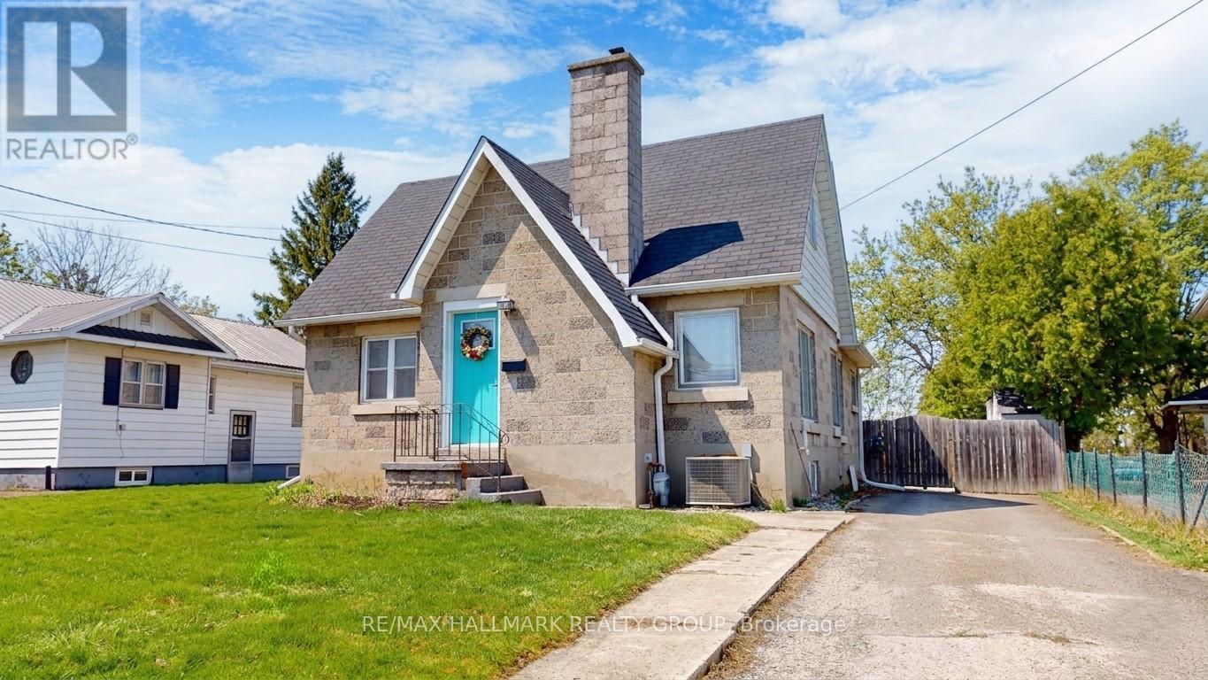MLS® listing #29633664 for sale located at 24 SCHOFIELD AVENUE