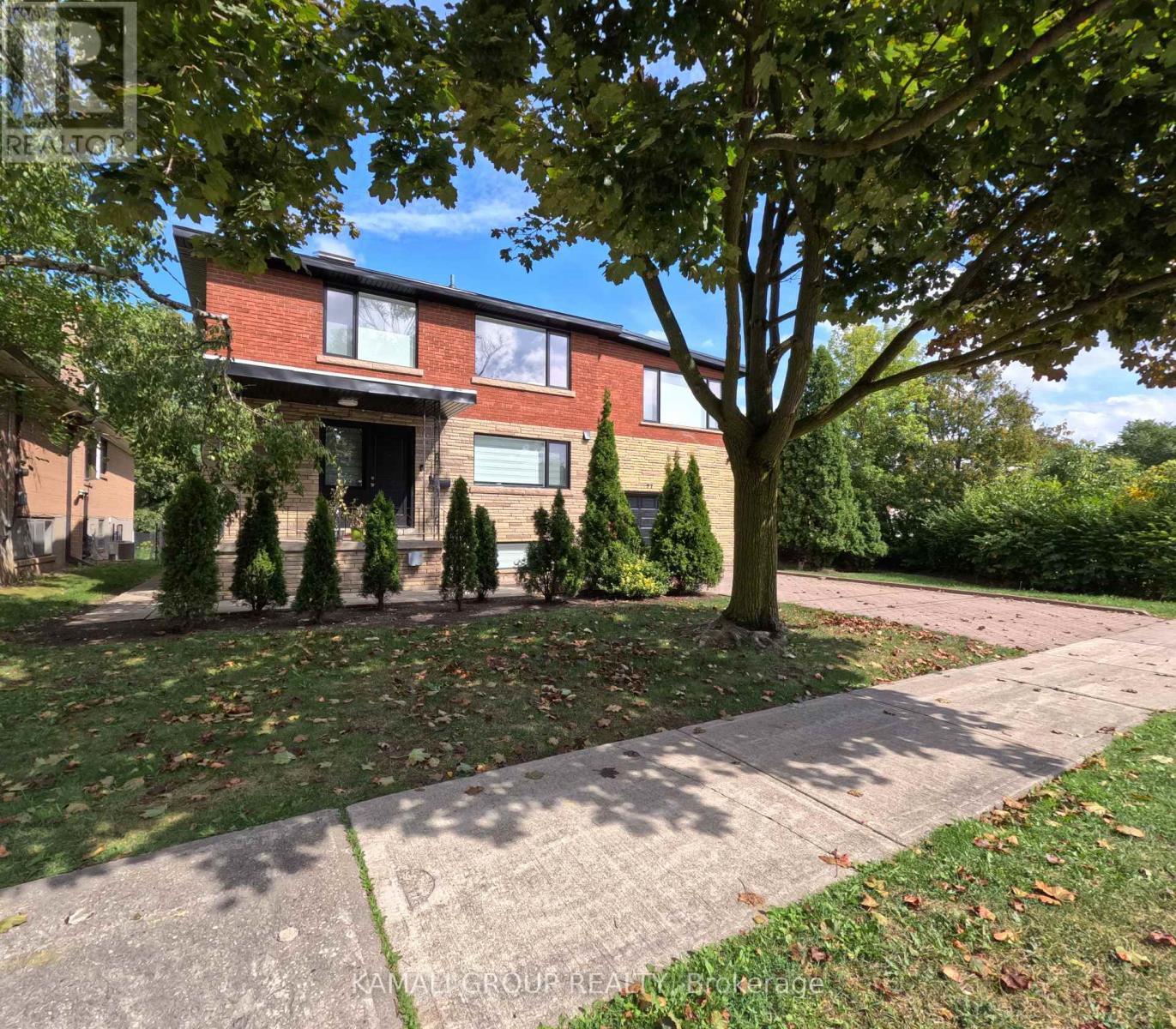MLS® listing #29634241 for sale located at 77 HOVE STREET E