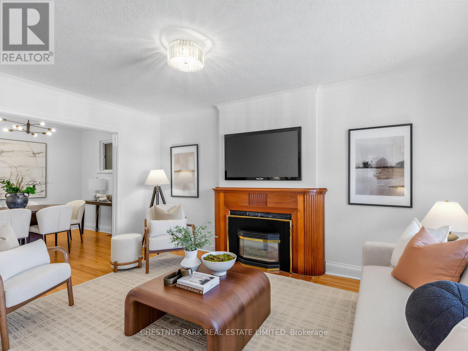 MLS® listing #29634487 for sale located at 27 AMHERST AVENUE