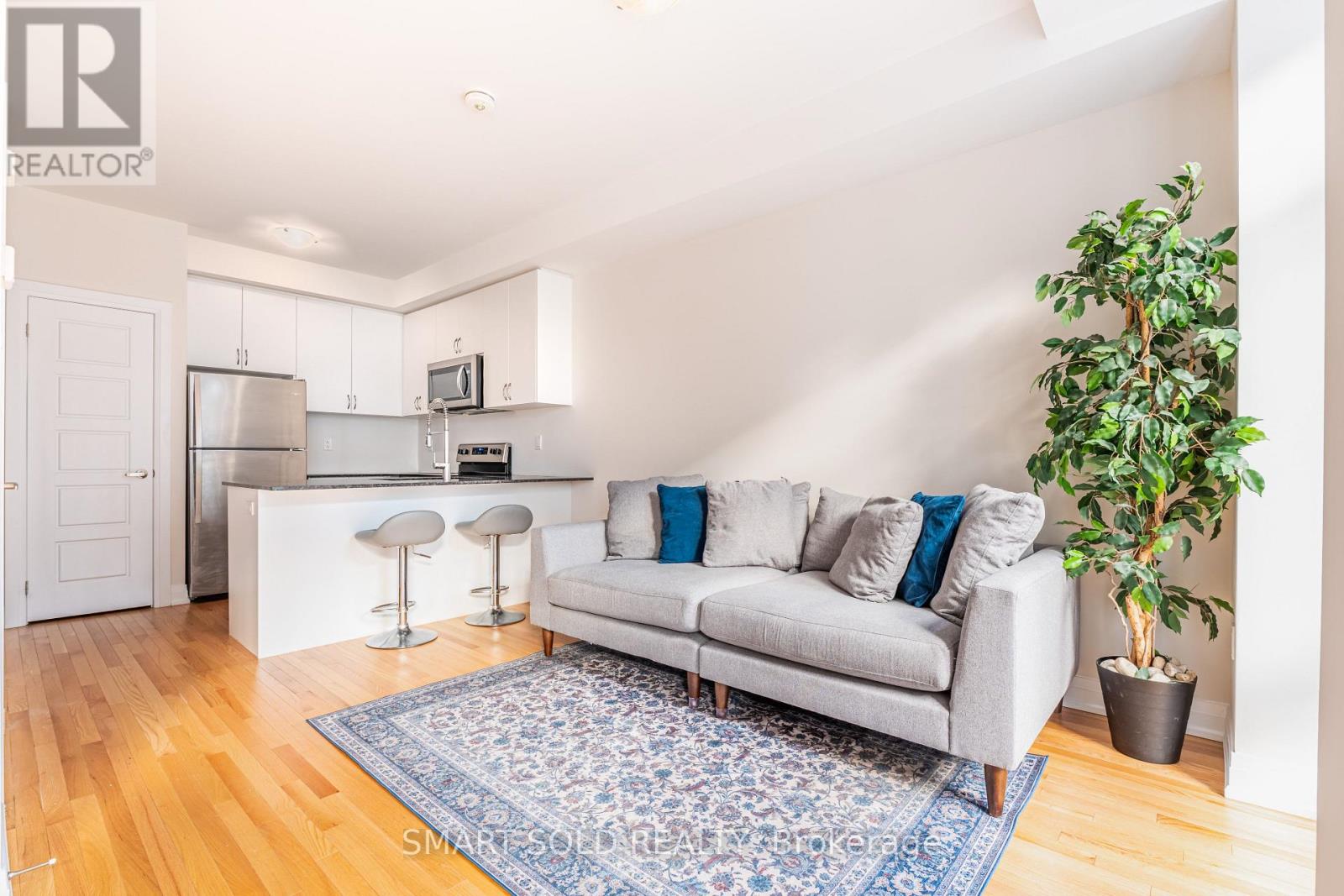 MLS® listing #29634551 for sale located at 14 - 713 LAWRENCE AVENUE W