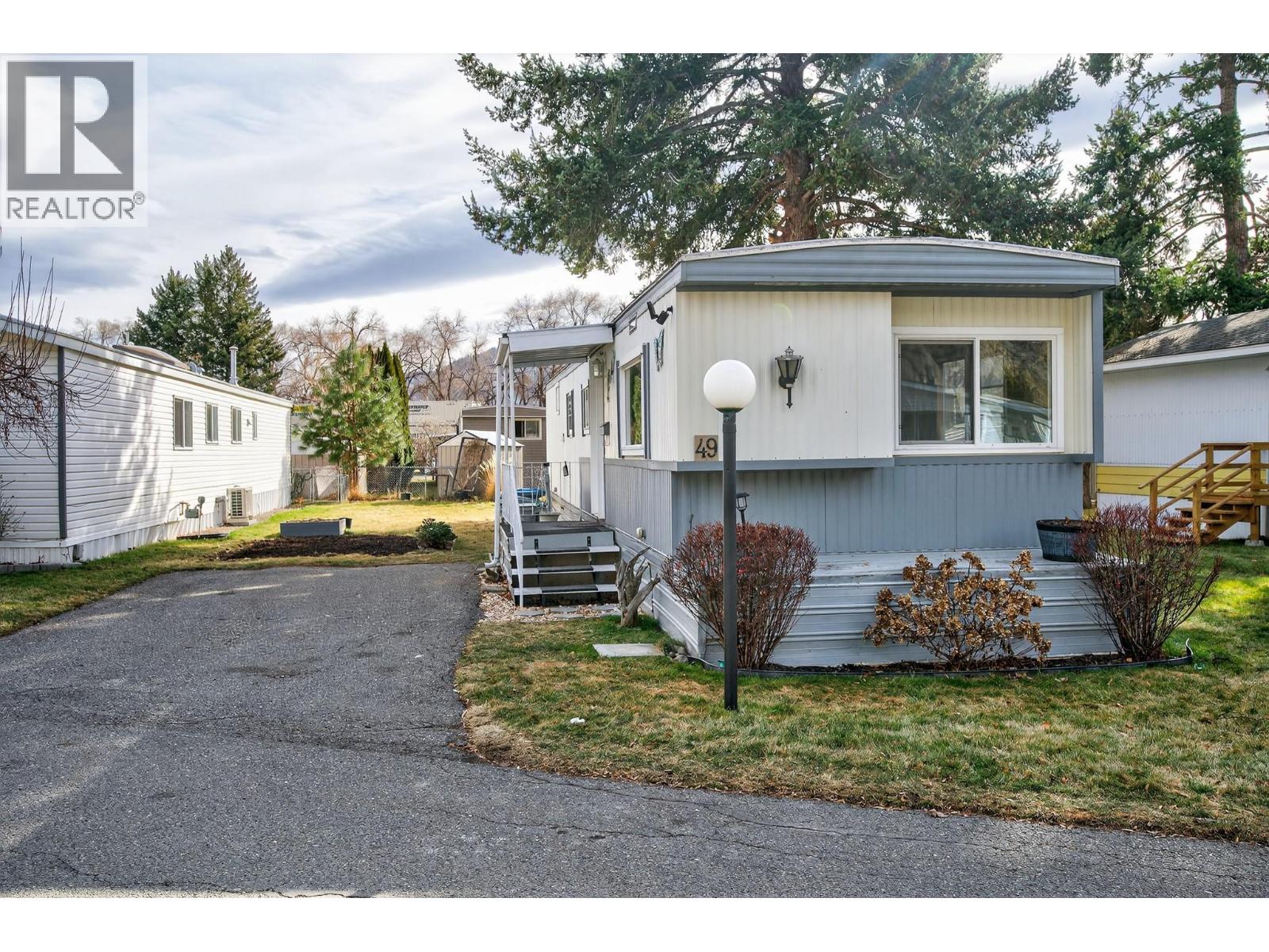 MLS® listing #29635175 for sale located at 2401 ORD Road Unit# 49