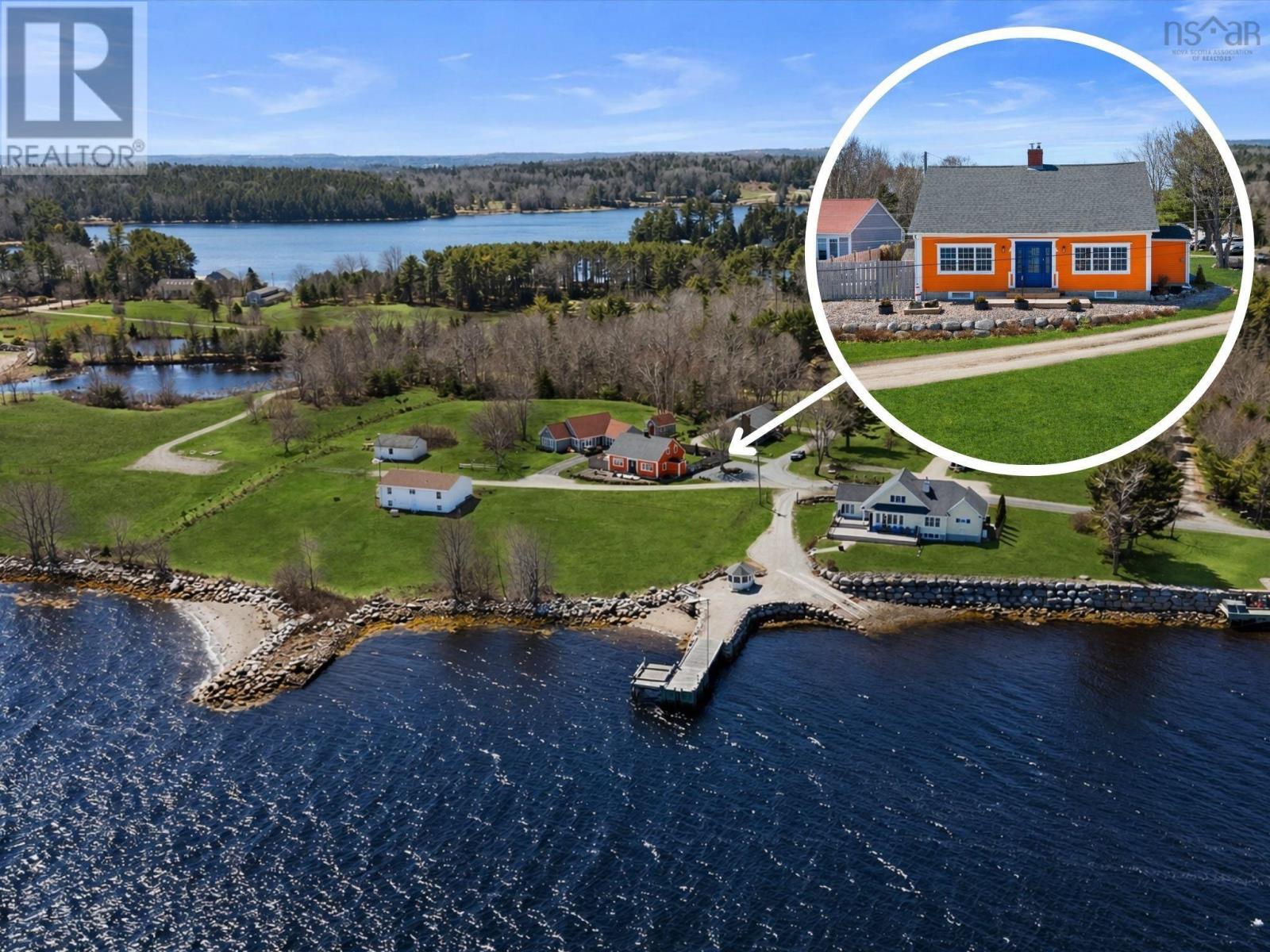 MLS® listing #29635540 for sale located at 286 Silver Point Road