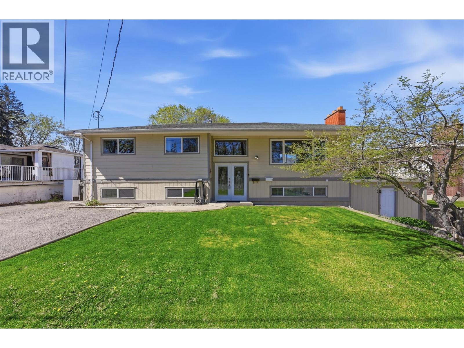 MLS® listing #29635715 for sale located at 1363 Schubert Drive